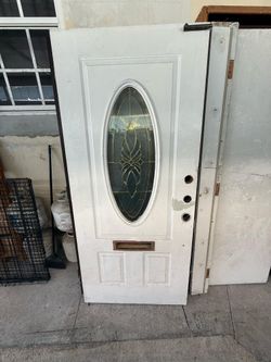 Puerta de madera de exterior blanca 79y medio”x36” $ 200