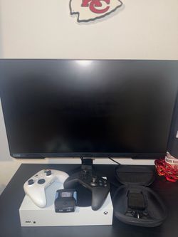 Xbox one s, 240hz monitor, elite controller, Cronus zen