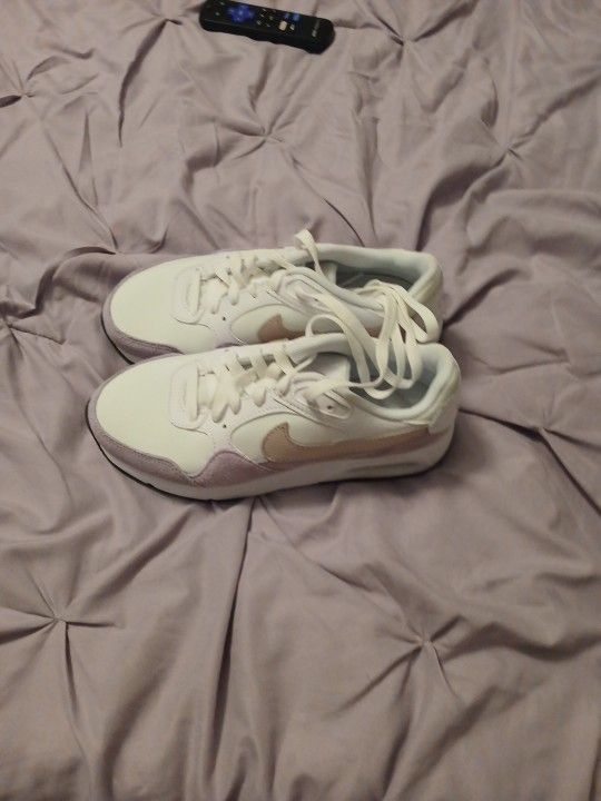 Women's Suze 6 NIKE AIR