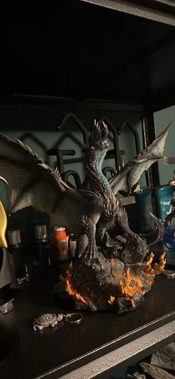 alatreon 20th anniversary statue