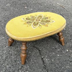 Antique Needlepoint Padded Wood Foot Stool Authentic Furniture Products