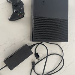 Xbox One With Controller