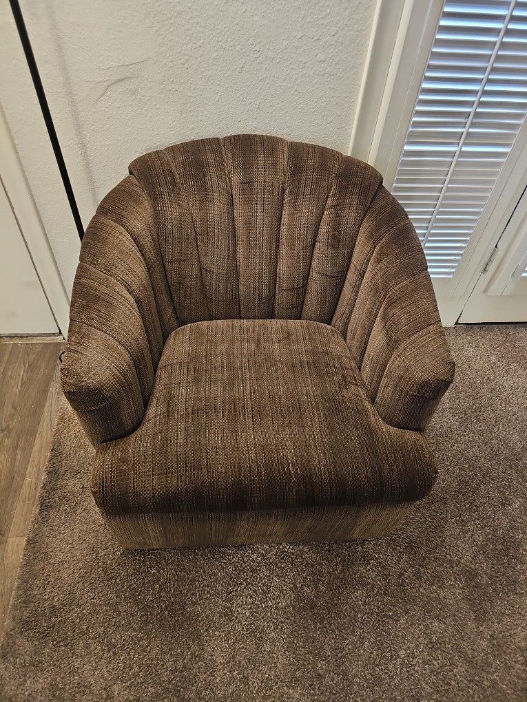 Swivel Barrel Chair