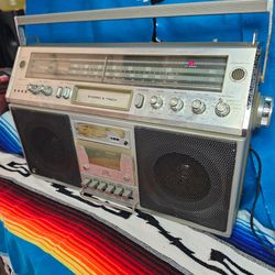 Soundesign Boombox Model 4959 Rare 1980s Radio