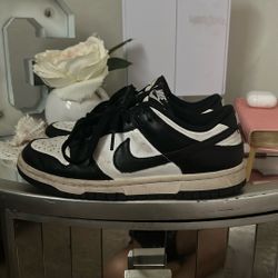 Panda dunks for 130$
