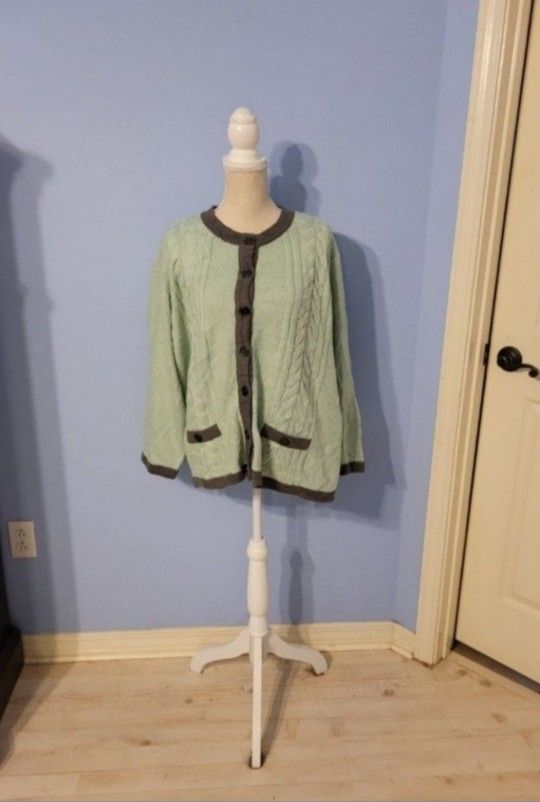Xhilaration Size 4 Womens Sweater