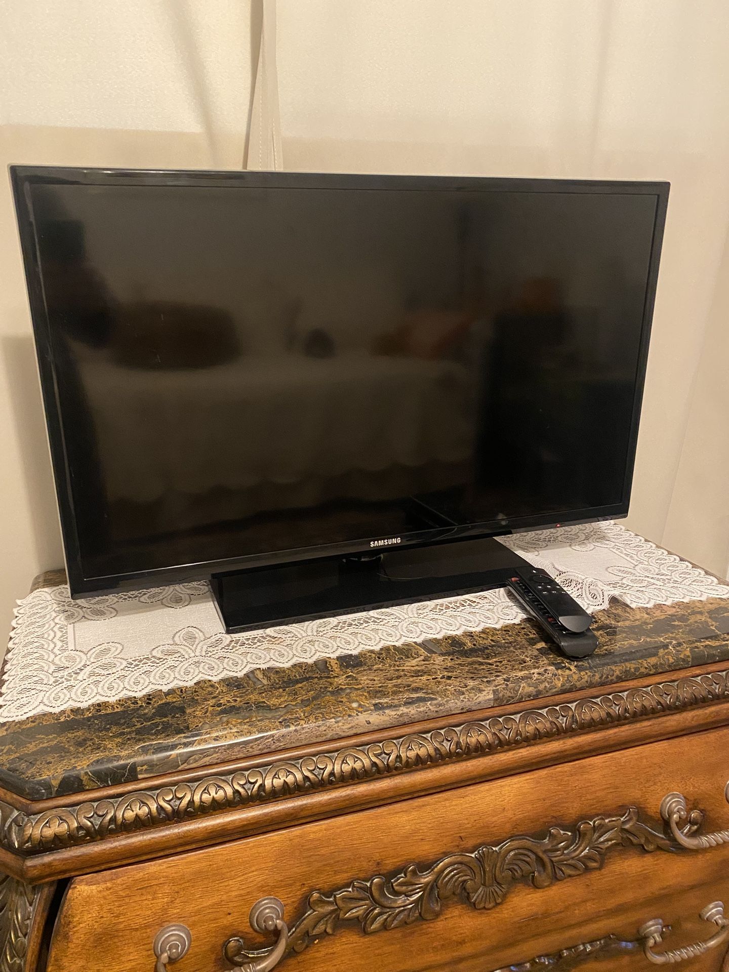 32” Samsung LED TV