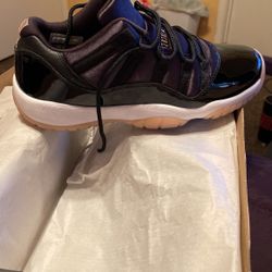Jordan 11 Low Size 7y