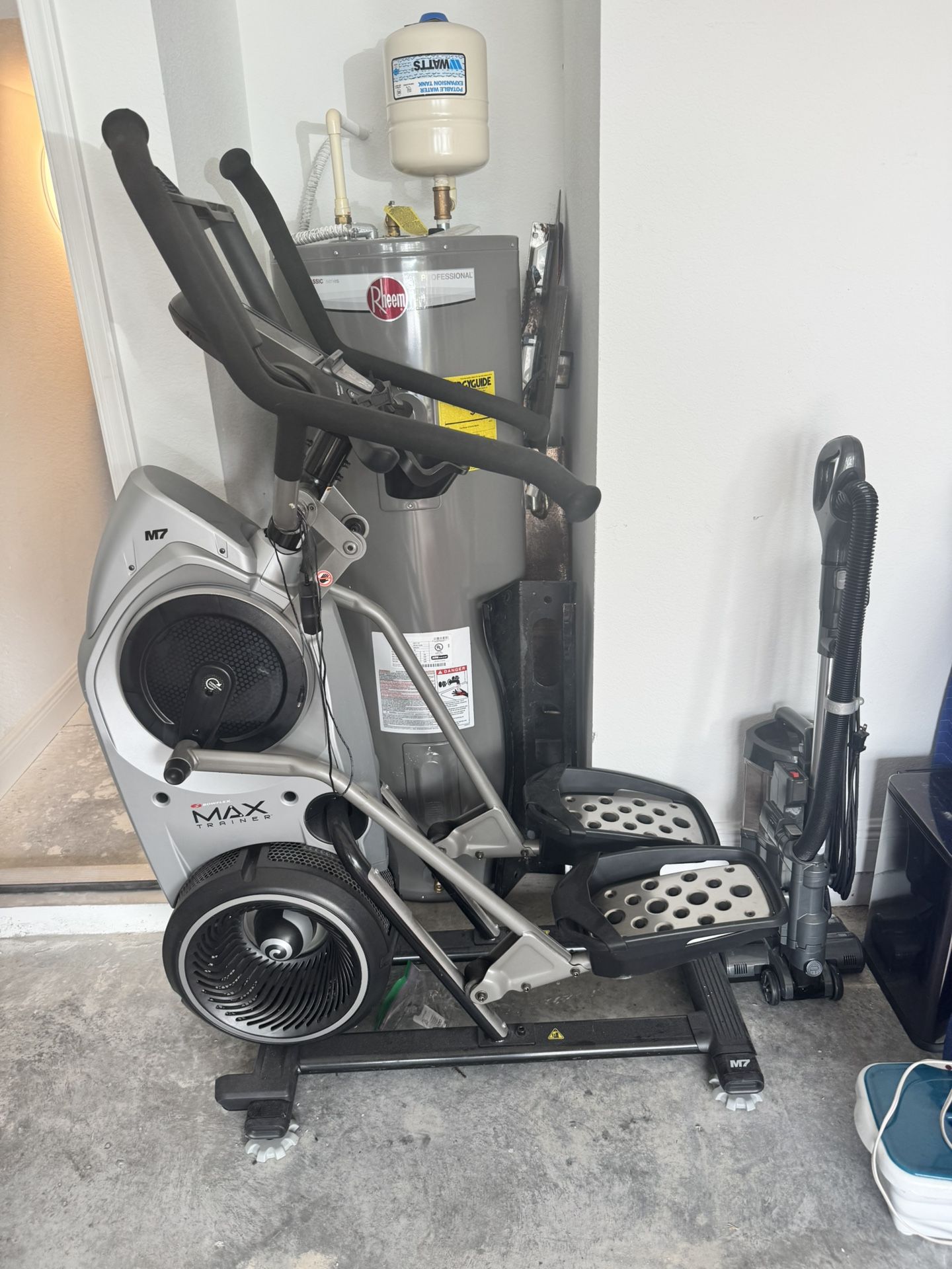 Bowflex Max trainer M7