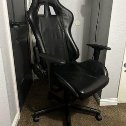Gamer Chair - Old