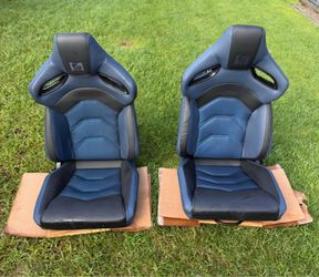 Universal racing seats