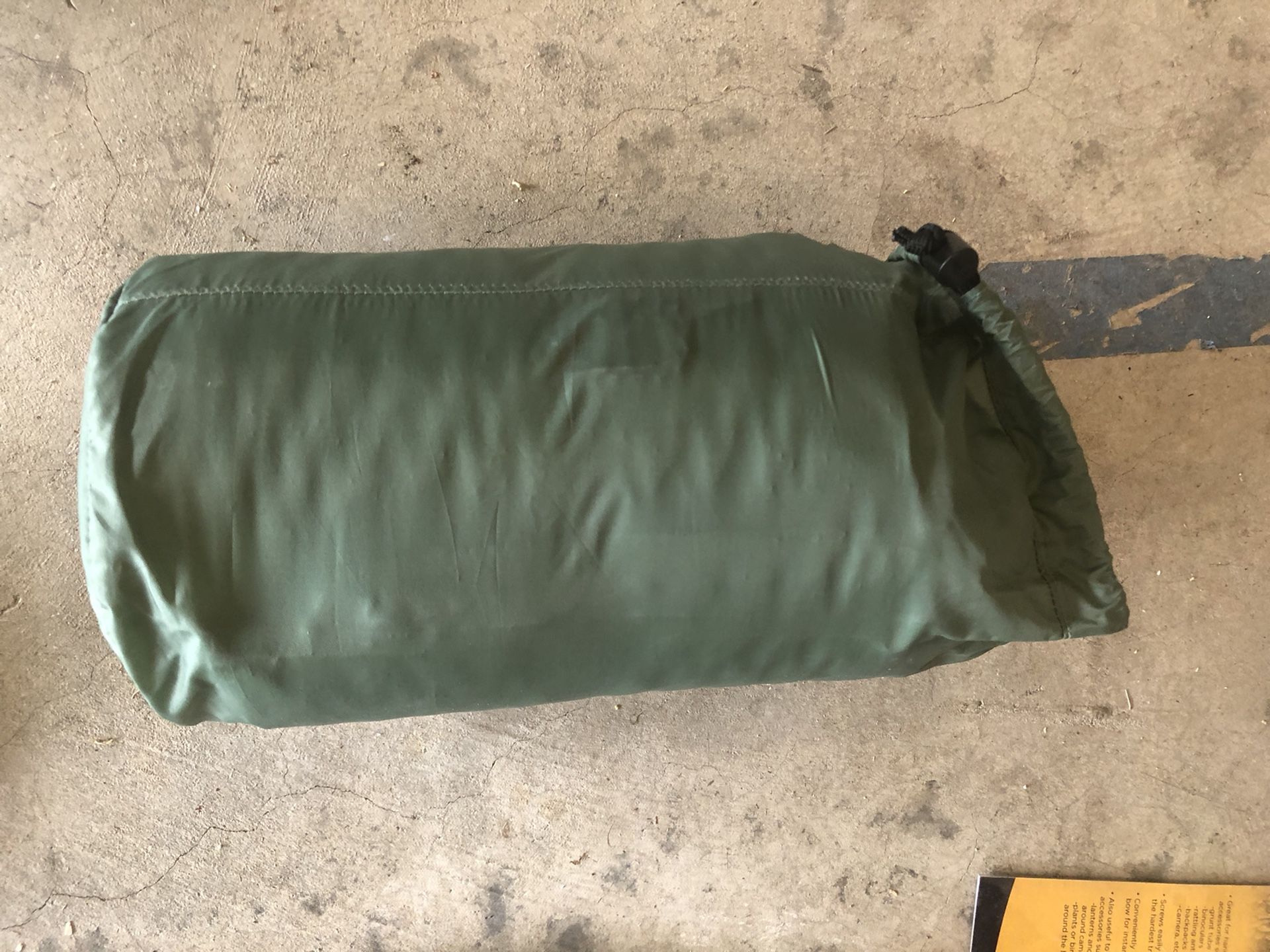 Backpack thermorest air mattress