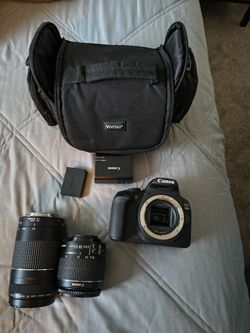 Camera canon EOS 2000D