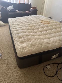 Queen size hybrid mattress