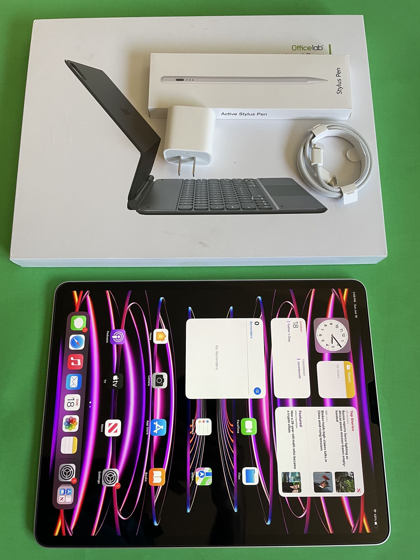 Apple IPad Pro 12.9” 6th Generation (Latest Model 2022 / M2 chip / Liquid Retina XDR display) with keyboard pen & Accessories (1 year warranty)