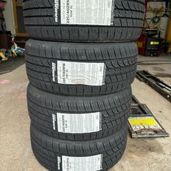 (4) - 225/40/18 Radar Dimax AS-8 Tires
