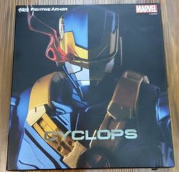 Fighting armor cyclops