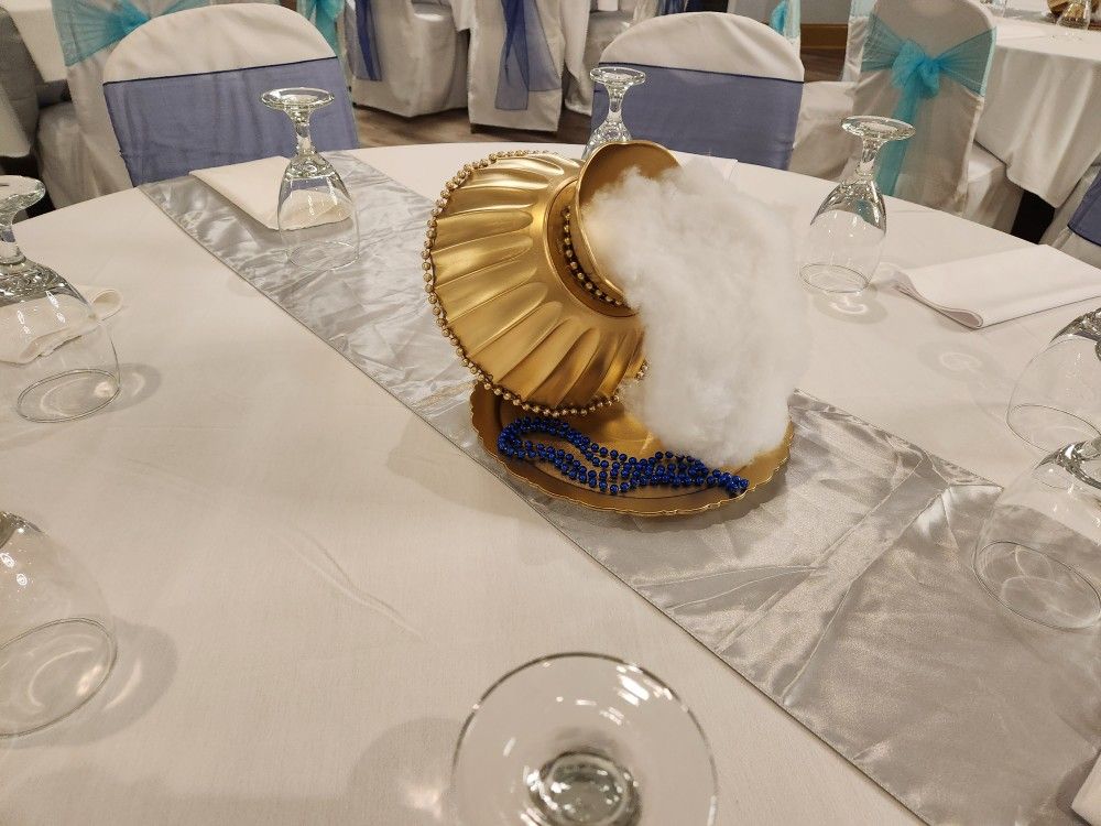 Krishna Matki Center Piece