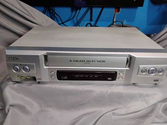 Sanyo VWM- 800  4head Hi-Fi Video Cassette Recorder No Remote Tested and Works