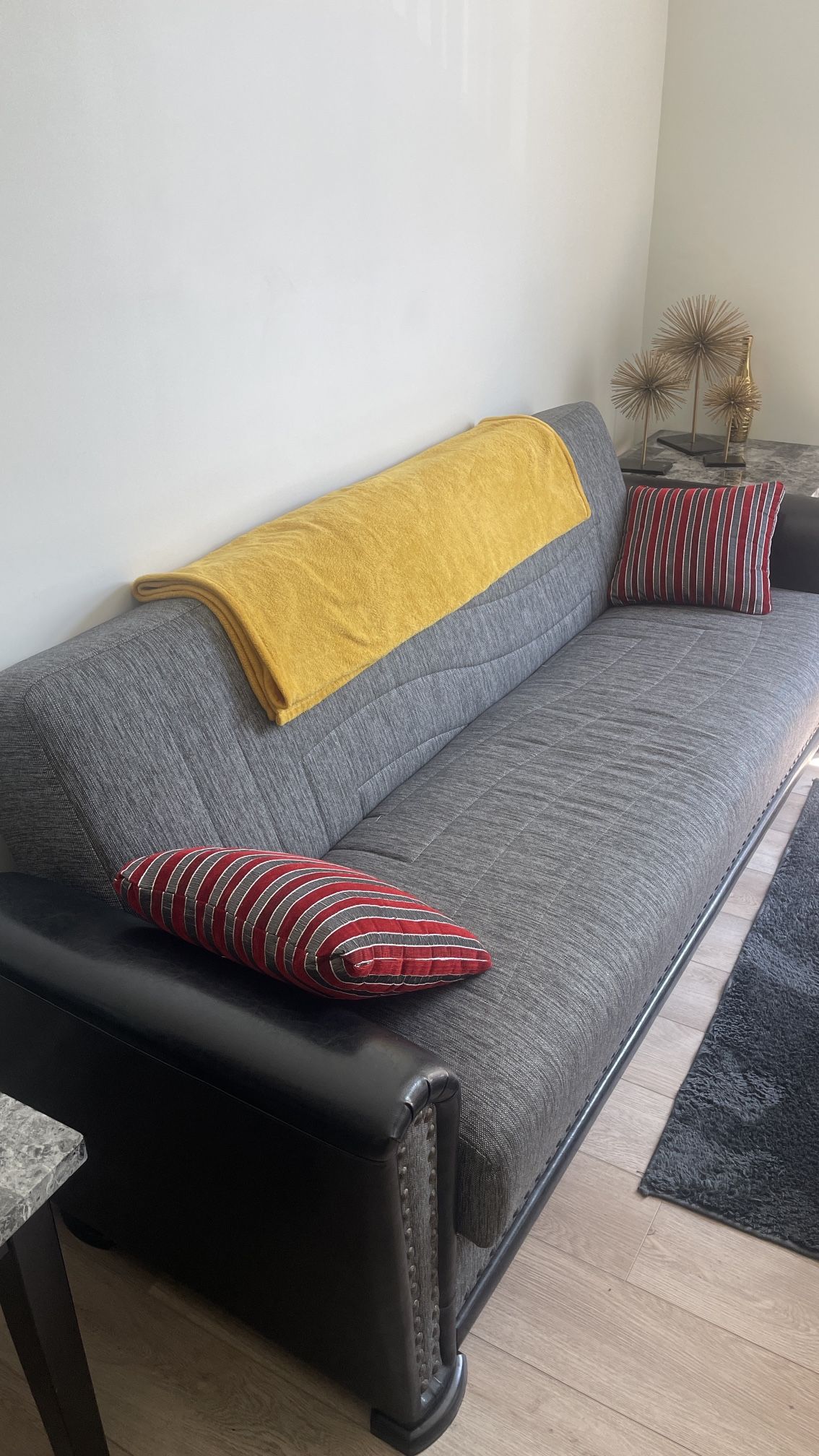 Sofa Bed Couch *Like New Condition*