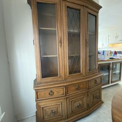 China cabinet 