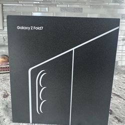 BRAND NEW IN BOX GALAXY Z FOLD 1TB (UNLOCKED)