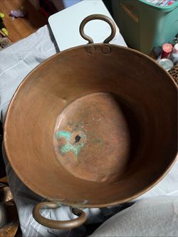 Copper pot