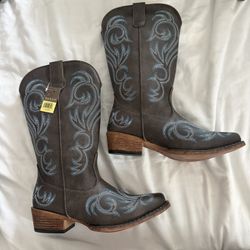 7.5 Women’s Roper Cowboy Boots 