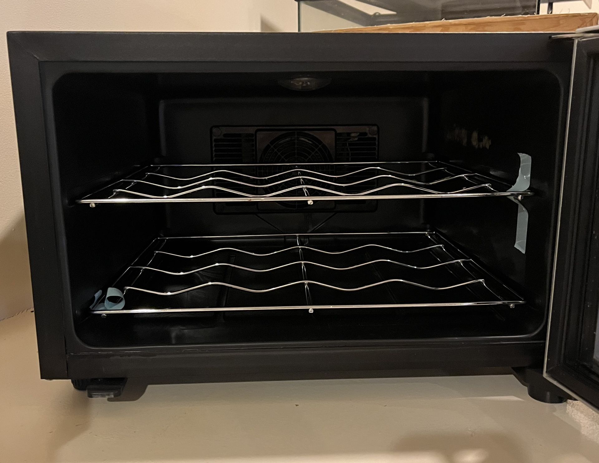 Emerson 8-Bottle Wine Cooler