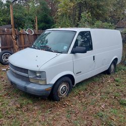   97 Astro  Van ......$1000 Run An Drive Good  Good transmission