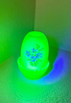 Vintage Fenton Custard Glass Fairy Lamp Hand Painted by S. Fisher uranium