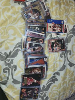 (44) Scottie Pippen Basketball Cards