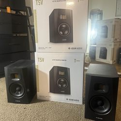Pair Adam Audio T5V