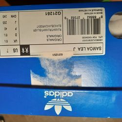 Women's Size 9 Adidas Sneakers 