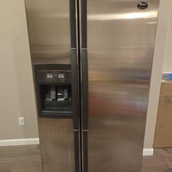 Whirlpool side by side Refrigerator 