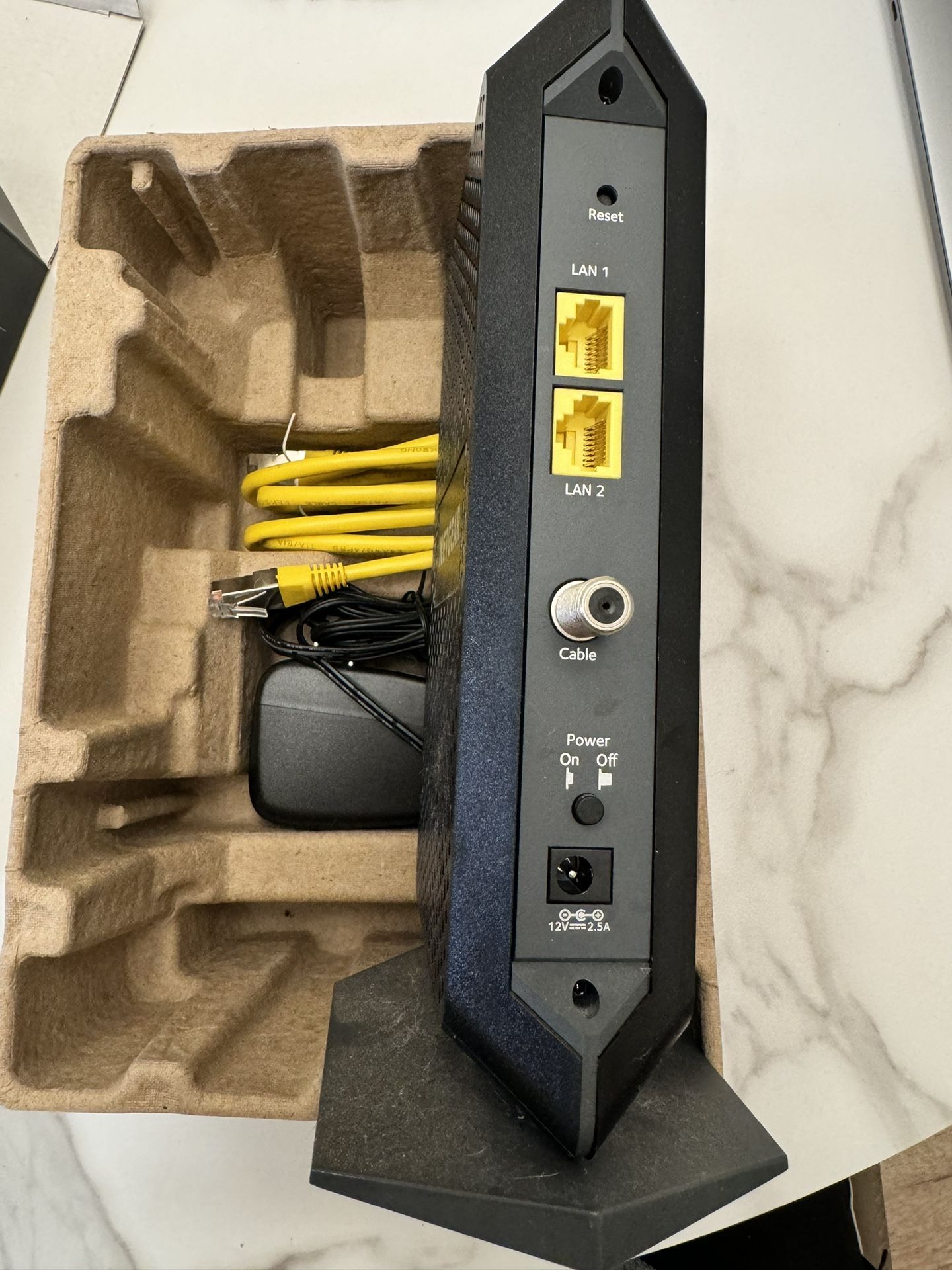 CM1100 Cable Modem