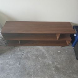 TV/Entertainment center