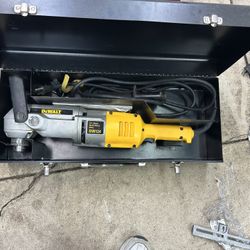 Dewalt 1/2 Right   Angle Drill. Electric 