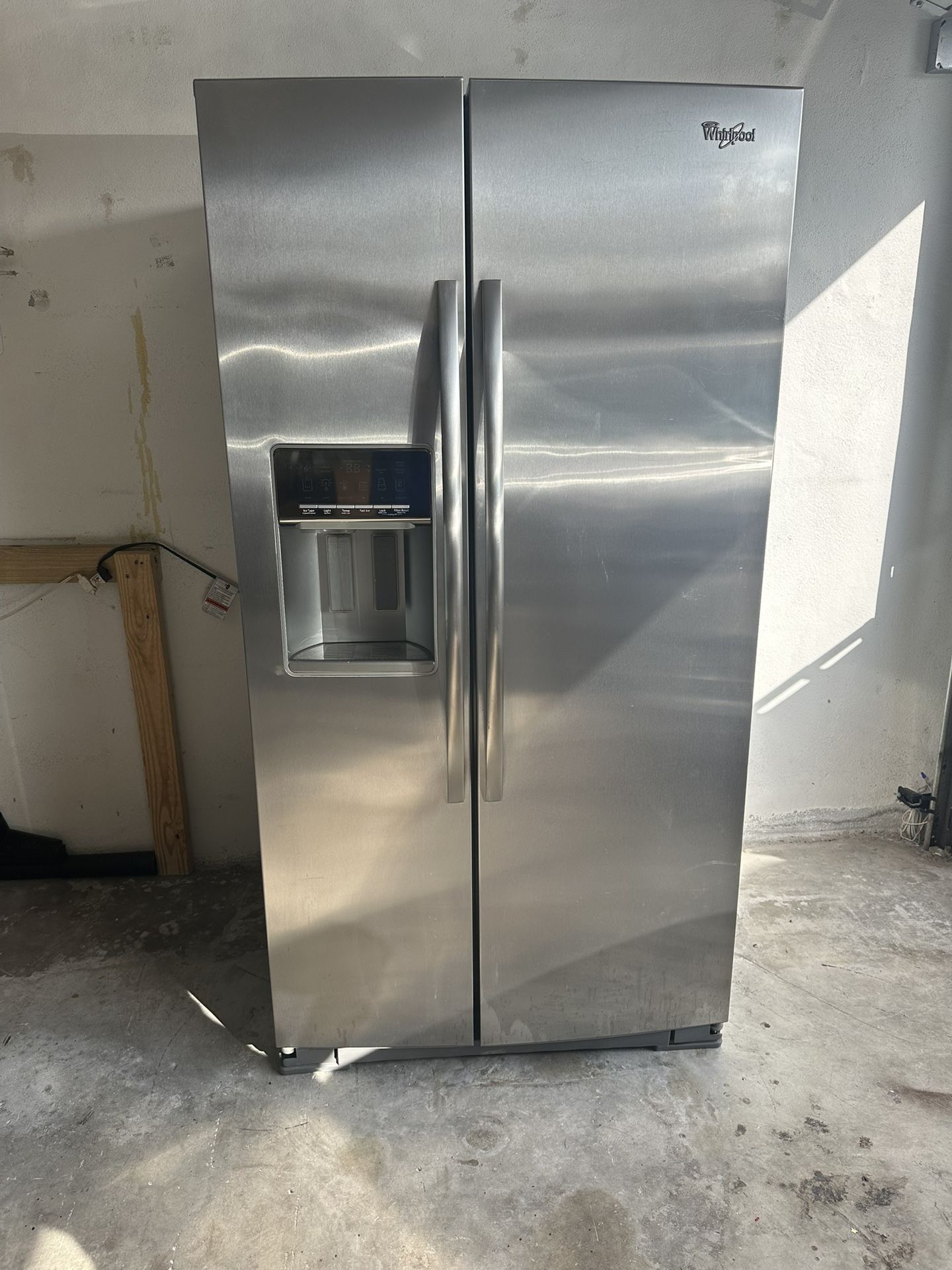 Side By Side Refrigerator