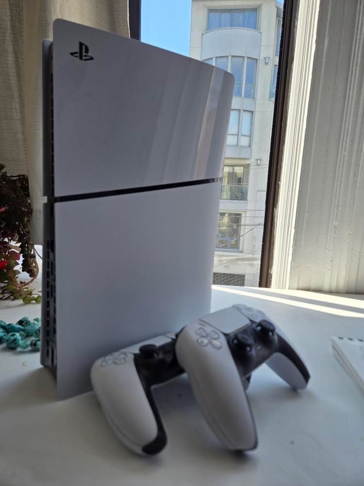 PlayStation 5 PS5 Digital Edition
