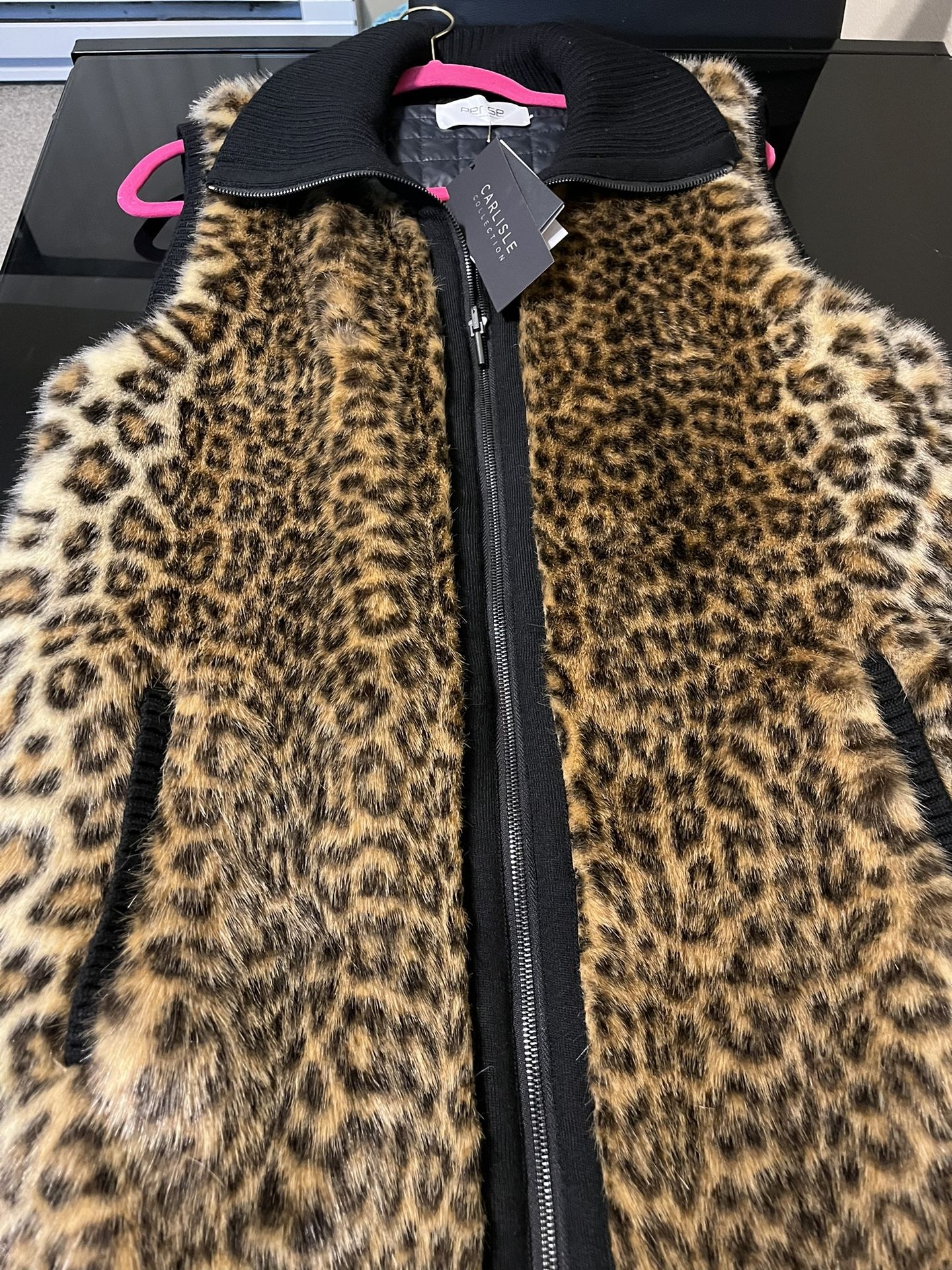 Carsile Collection Cheetah Vest
