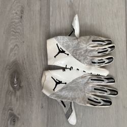 Adult Medium Jordan Strapless Gloves