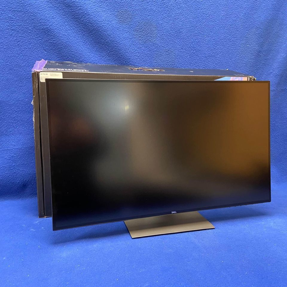 Dell UltraSharp U2719D 27” QHD Wide 1440p LED Monitor 11046327