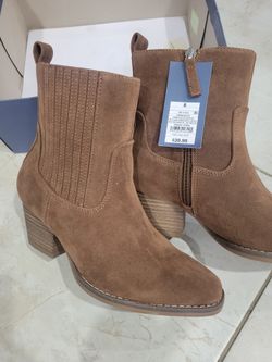 New Very Nice Shoes Size 6