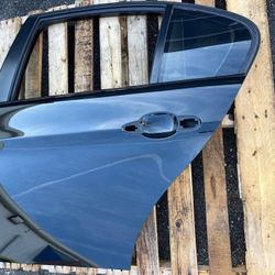 2007-2011 BMW 328i Xdrive SEDAN REAR LEFT SIDE DOOR SHELL PANEL BLACK OEM