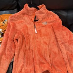 Woman’s Northface Jacket 
