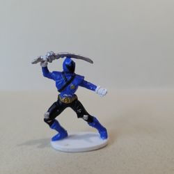 TM&© 2012 SCG Power Rangers LLC. Tree House Kids, Inc. Made in China 1.25" Tall.
