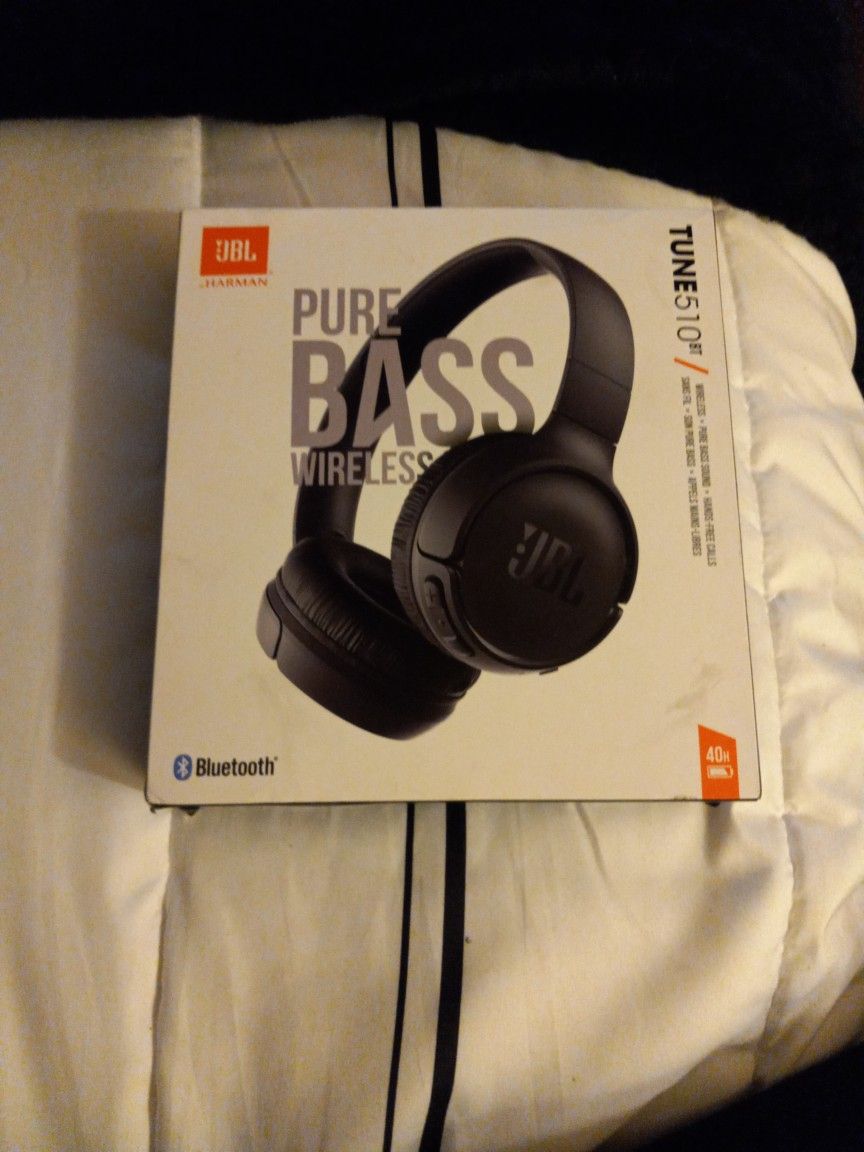 JBL PURE BASS WIRELESS HEADPHONES TUNE 510BT & PURE BASS WIRELESS EAR BUDS TUNE 125 TWS
