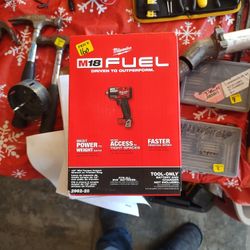 Milwaukee M18 Fuel 1/2" Mid Torque Wrench W/Friction Ring 