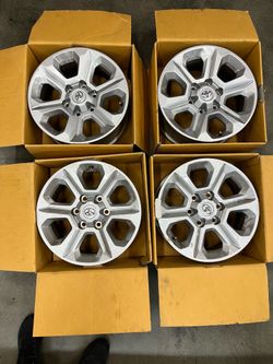 Toyota 4Runner 2023-2024  sets mint condition
